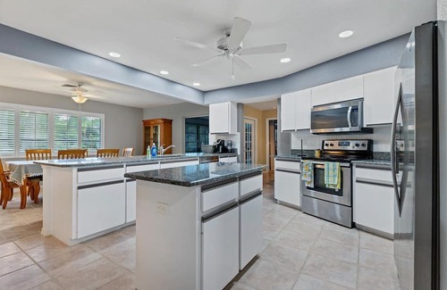 Pebble Beach Apartment | 3 Bedroom House 728530 by Houzlet