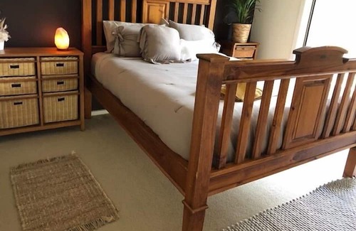 Yarra Glen Apartment | Private wing in the heart of Yarra Glen
