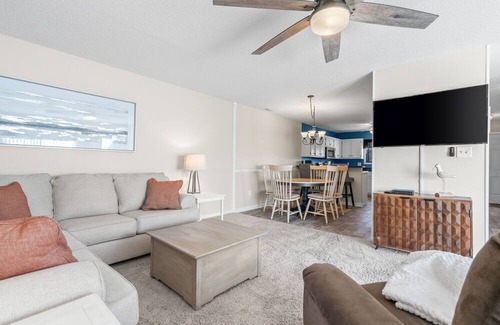 Little River Condo | Little River-3bd, 3.5ba, SLEEPS 10! Minutes to Sports Complex , Golf & Beach!