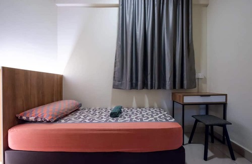 Taman Daya Apartment | Cozy & Modern 3BR Apt ARC at Austin, Free Parking
