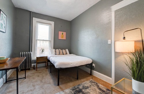 University Circle Apartment | Cozy Bohemian 1 bedroom in a 3 bedroom house in beautiful Little Italy.