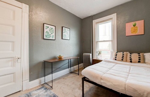 University Circle Apartment | Cozy Bohemian 1 bedroom in a 3 bedroom house in beautiful Little Italy.