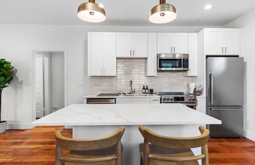Seattle House | Comfy 3 Bed Family House close to UW Children's Hospital
