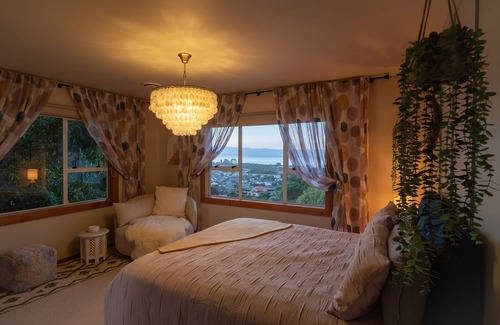 Tahunanui House | Te Tupahipahi - The Sandspit