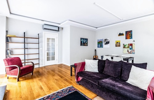 Suadiye Apartment | Chic Residence 5 min to Bagdat Ave in Kadikoy