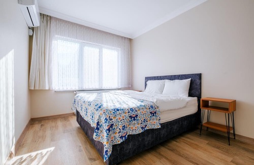 Osmangazi Apartment | Modern Flat with Balcony in Bursa