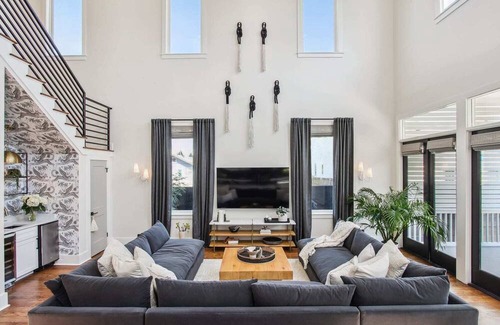 Lower Garden District House | New Stylish Renovation | Heated Pool & Hot Tub