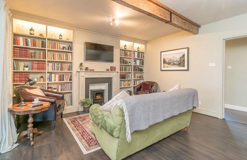 Garndolbenmaen Cottage | Eiddior - a self catering cottage that sleeps 7 guests in 4 bedrooms
