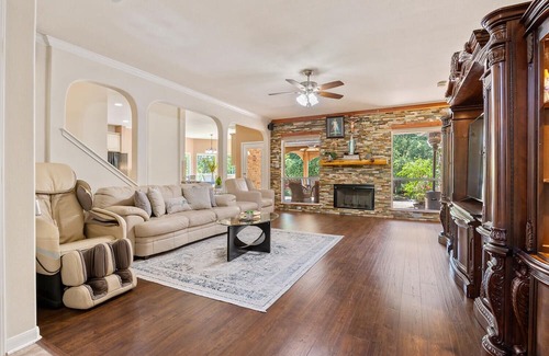Helotes House | Absolutely gorgeous! 1/2+ acre corner lot w/ trees