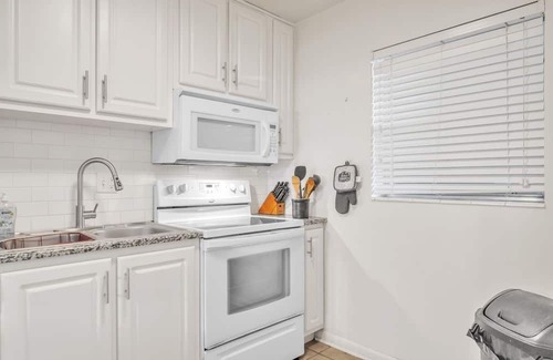 Eustis Apartment | Charming 1BR Apt in Eustis! by RedAwning