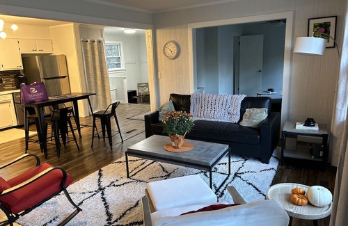 Saint Andrews House | Cozy house on the Domain - walk to the Sewanee Village, trails, and campus.