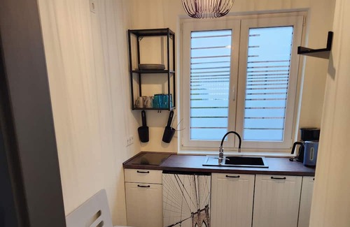 Schonebeck Apartment | Theferienwohnung Moderne 2 Zimmer Ferienwohnung in Einem Neubau