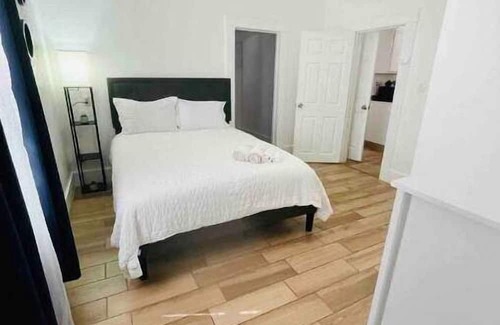Deming House | Casa Bella - New Centric Home