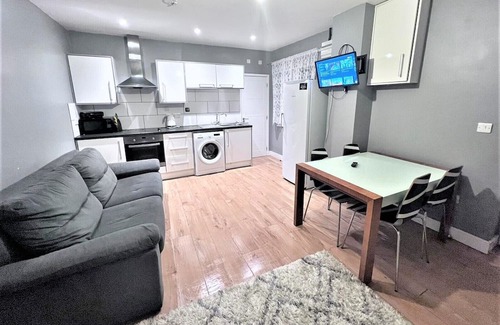 High Wycombe Apartment | Remarkable 1-Bed Apartment in High Wycombe
