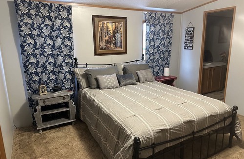 Mc Dougal Other | Country View Escapes located in Piggott Arkansas 72454 Cozy, relaxing atmosphere