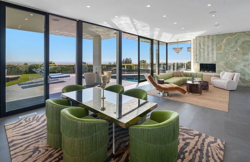 Hollywood Hills West House | Elvis House! 4bdr - View/Pool!