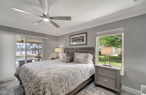Fort Myers Shores House | Beautiful Island 3 Bedroom Coastal Home Located On The Caloosahatchee River