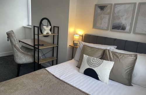 Middlesbrough House | Entire House Middlesbrough