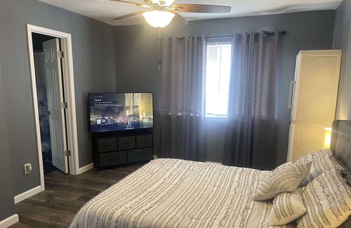 Panama City House | Krafty Hideaway 2 bed 1.5 bath Fenced-in backyard for your pets