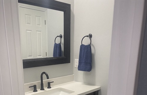 Panama City House | Krafty Hideaway 2 bed 1.5 bath Fenced-in backyard for your pets