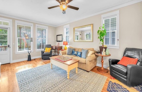 Olivia Beach House | Olivia Beach Ms. B Haven -2B/2.5