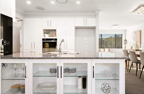 Elermore Vale House | Aries Abode - 3 Bedroom Newcastle Boutique Accomodation