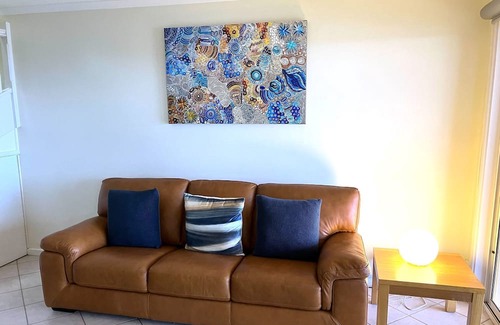 Adelaide House | Waterfront home in North Haven!