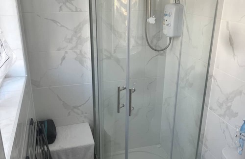South Harrow Apartment | Brand New Studio Flat 5 minutes from central london