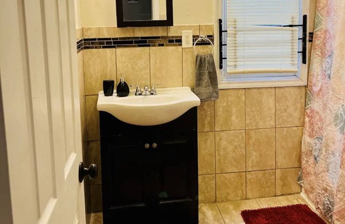 Weequahic House | 3bdr10 mins to EWR, 25 mins to nyc/prudential cent