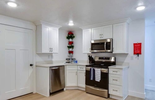 Morgan County Apartment | Moden Morgan Basement Apartment, Great for Families!