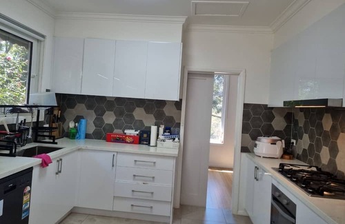 Greensborough House | Cosy place in Greensborough