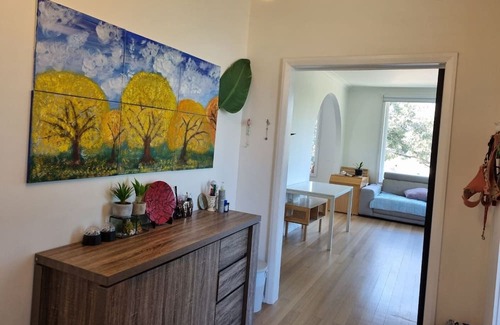 Greensborough House | Cosy place in Greensborough