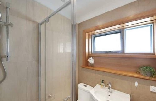 Melbourne Apartment | Fly Around Town in Pocket Rocket