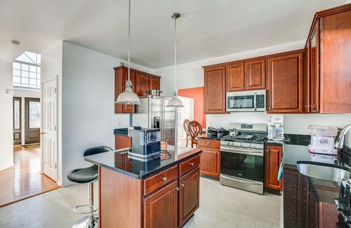 Egg Harbor Township House | Egg Harbor Township Home: 11 Mi to Boardwalks!