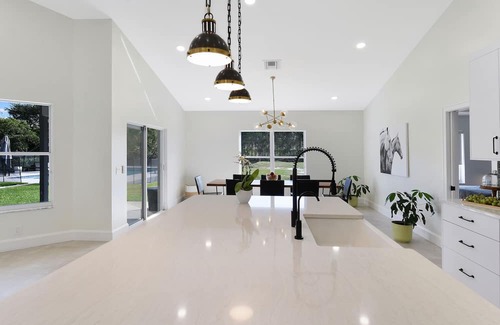 Lake Worth House | Calm Resort Stay Wellington/West Lake Worth