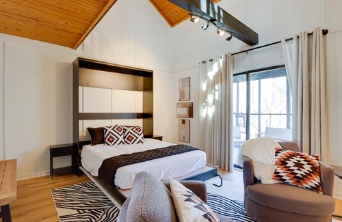 Gentry Cabin | Gentry Cabin w/ Fire Pit Access < 1 Mi to Hiking!