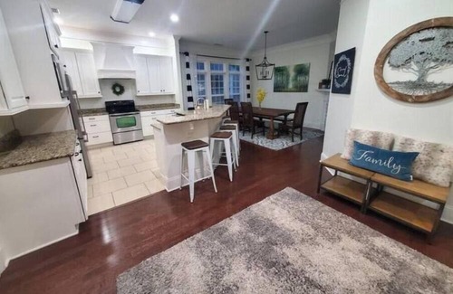 Tallahassee House | Beatiful, family-friendly home close to I-10