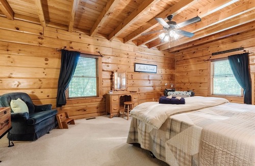 Greenville - Spartanburg Cabin | Neely Cabin Near DT Greenville | 3 Bed, 2 Bath