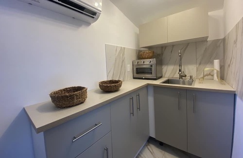 West Little River Apartment | Cozy Cabin with private fenced garden in Miami. Kick back and relax here.