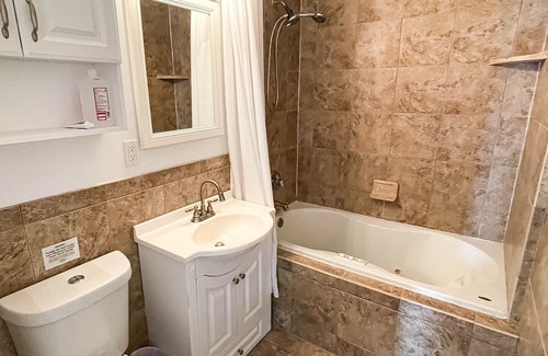 Arabi House | Quiet home 15min from FQ, 10min from trendy Bywater Neighborhood!