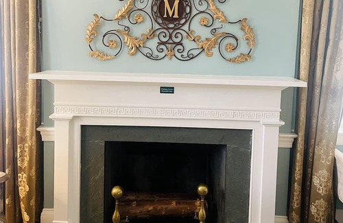 Clemmons Apartment | Reynolds Room 2 double - Non- Smoking- No Pet