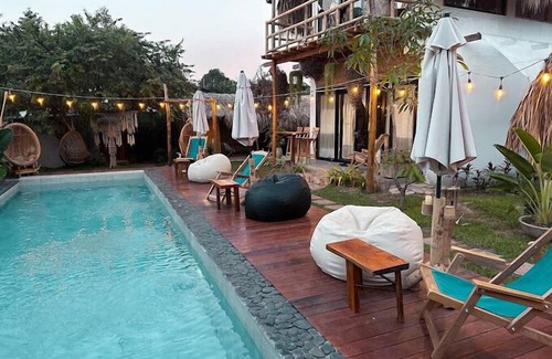 Palomino Cabin | Yue PALOMINO