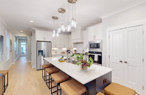 Apex House | Art-filled home near downtown with open layout & fireplace - dog-friendly