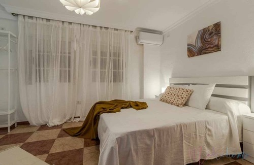 Huelva Apartment | Suite con Jacuzzi en el Centro, ,vistas y Garaje