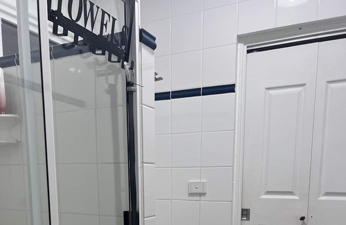 Howard Springs Apartment | Tropical Rural Darwin - 1br with private pool and private bathroom