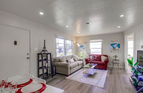 Otay House | Charming 3-Bedroom Home: Spacious Yard, Free 3-Car Parking & 30-Day Minimum Stay