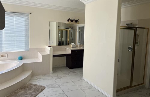 Rhodes Ranch House | “5BR Luxe Home + office, Private Pool & Spa in Rhodes Ranch golf court - Vegas!”