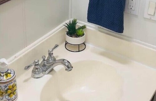 Oroville East House | Peaceful 2 Bedroom Home with a Breathtaking View