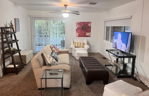 Oroville East House | Peaceful 2 Bedroom Home with a Breathtaking View
