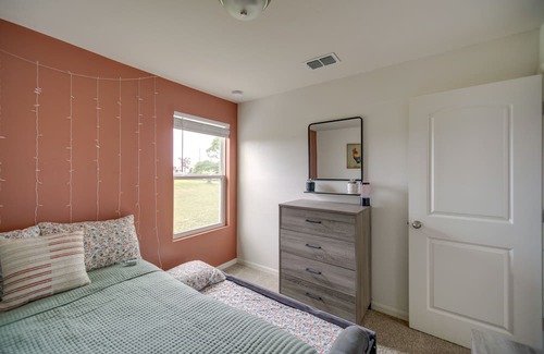 Fort Myers House | Single-Story Fort Myers Home Near Canal + Trails!